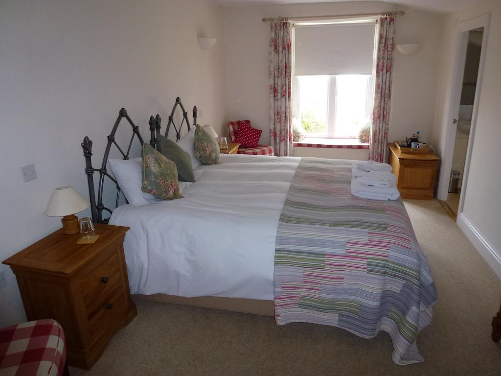 The Manor House Hotel Puncknowle Bagian luar foto