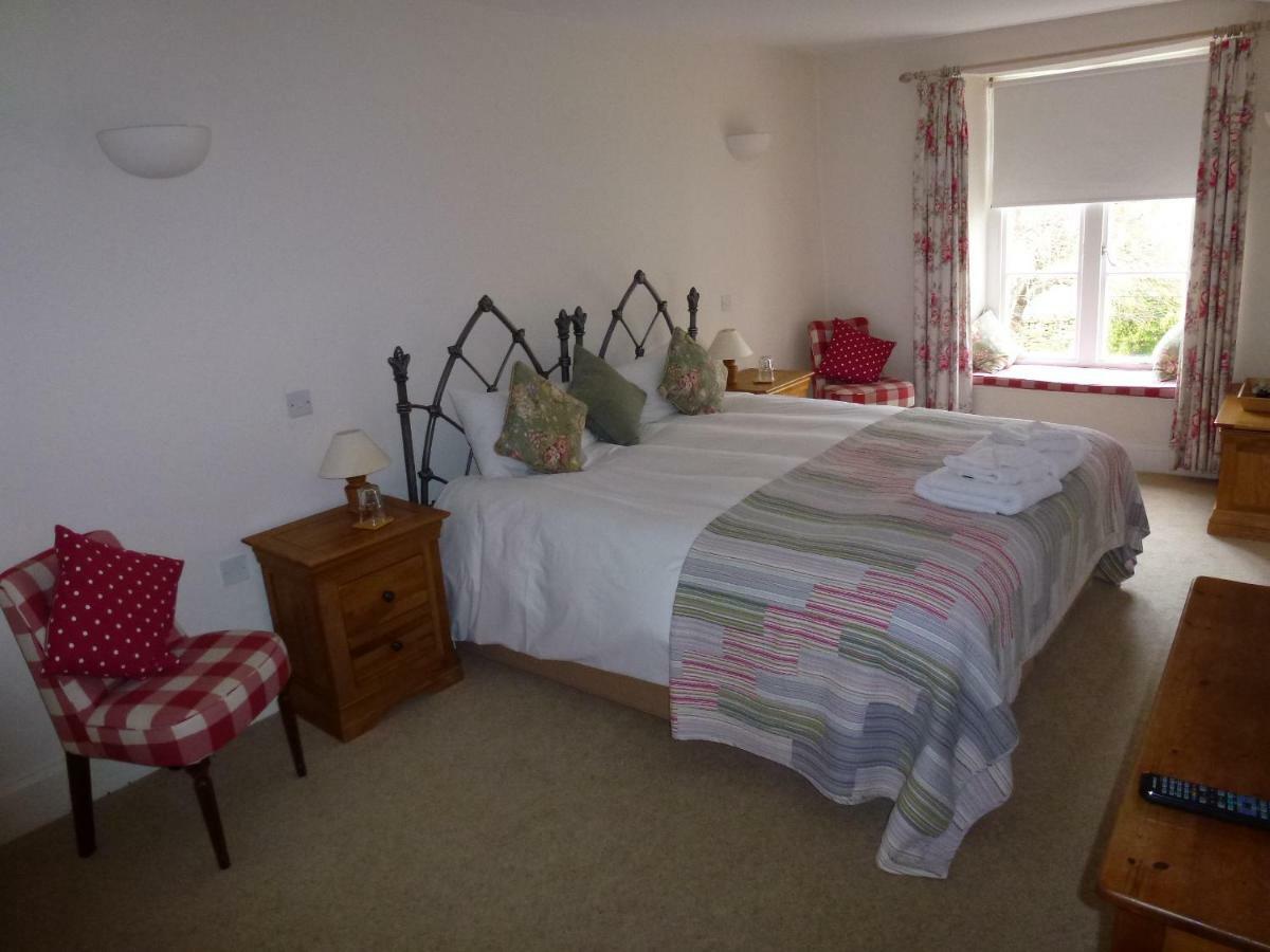 The Manor House Hotel Puncknowle Bagian luar foto